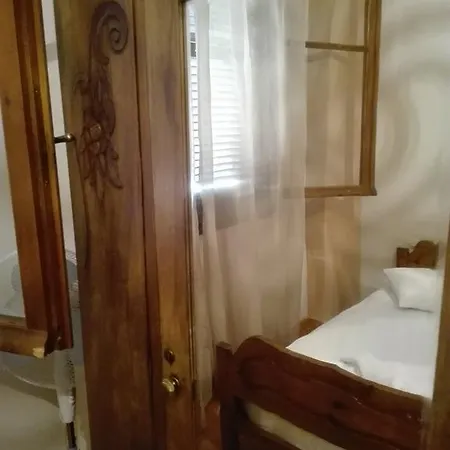 아파트 Manthiata *